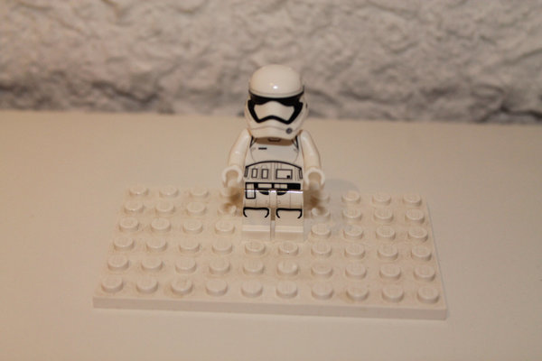 LEGO® STAR WARS™ Minifigur: First Order Stormtrooper™ -NEU-