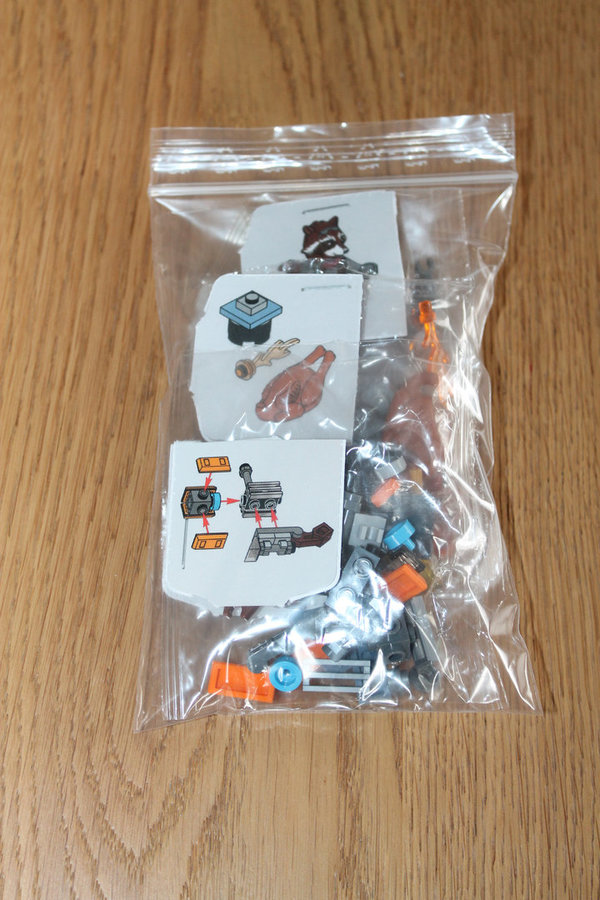 LEGO® MARVEL™ Super Heroes Minifigur: Rocket Raccoon + Zubehör -NEU-